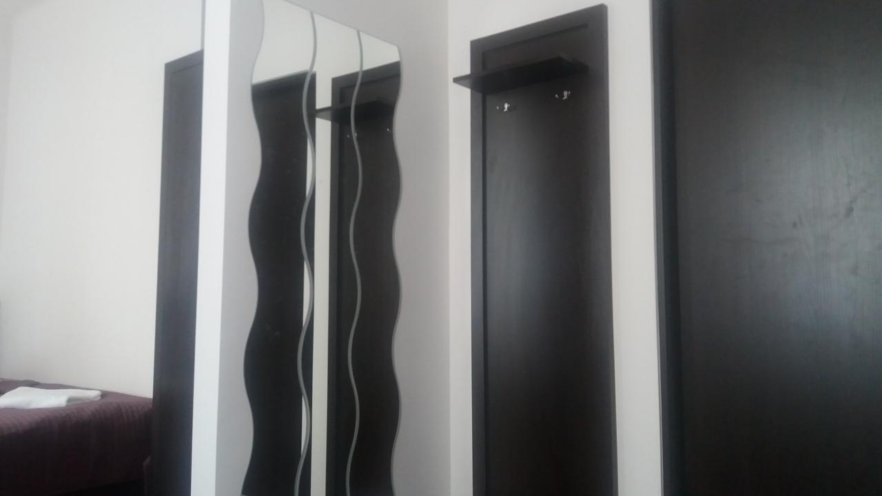 Scsk Pol Lawy Hotel Pulawy Ngoại thất bức ảnh