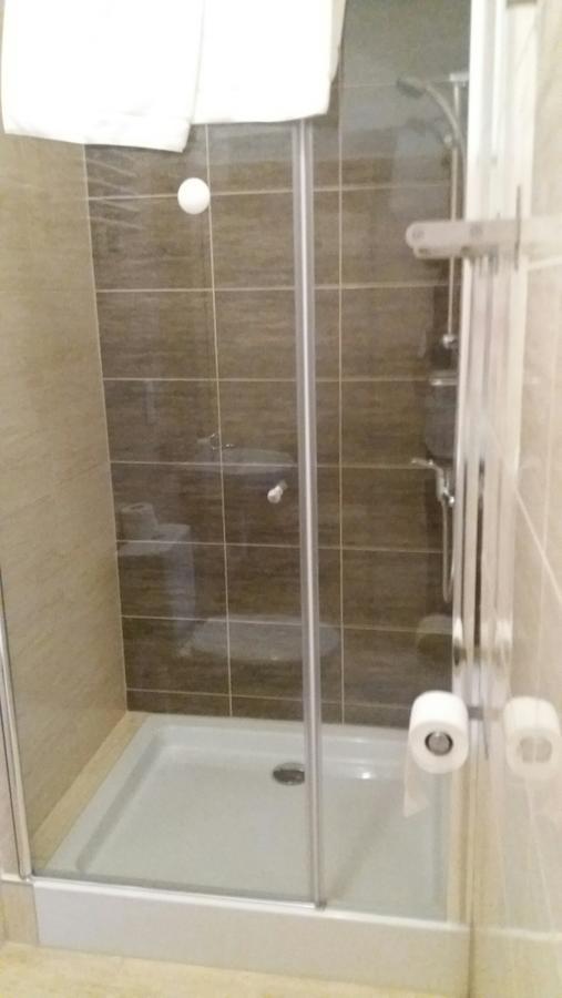 Scsk Pol Lawy Hotel Pulawy Ngoại thất bức ảnh