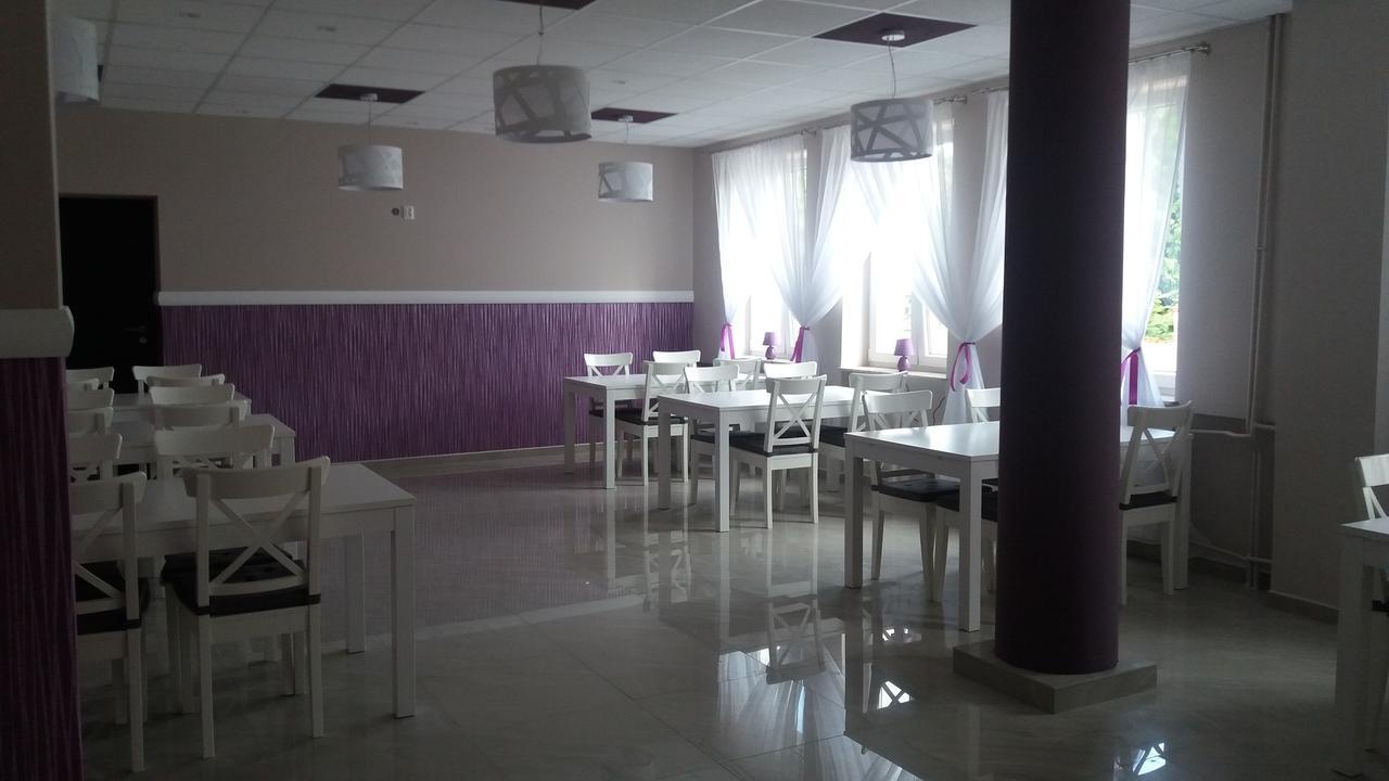 Scsk Pol Lawy Hotel Pulawy Ngoại thất bức ảnh