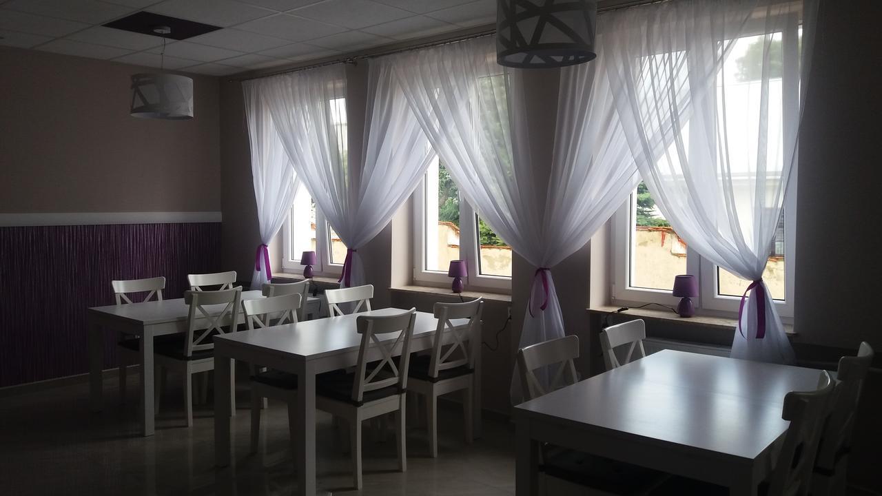 Scsk Pol Lawy Hotel Pulawy Ngoại thất bức ảnh
