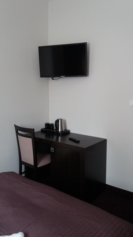 Scsk Pol Lawy Hotel Pulawy Ngoại thất bức ảnh